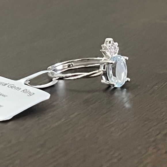 Natural Sky Blue Topaz Pineapple 🍍 Ring - Picture 5 of 8